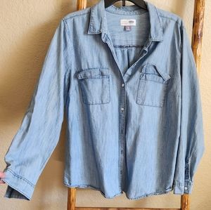 Old Navy Chambray Long Sleeve Button up shirt